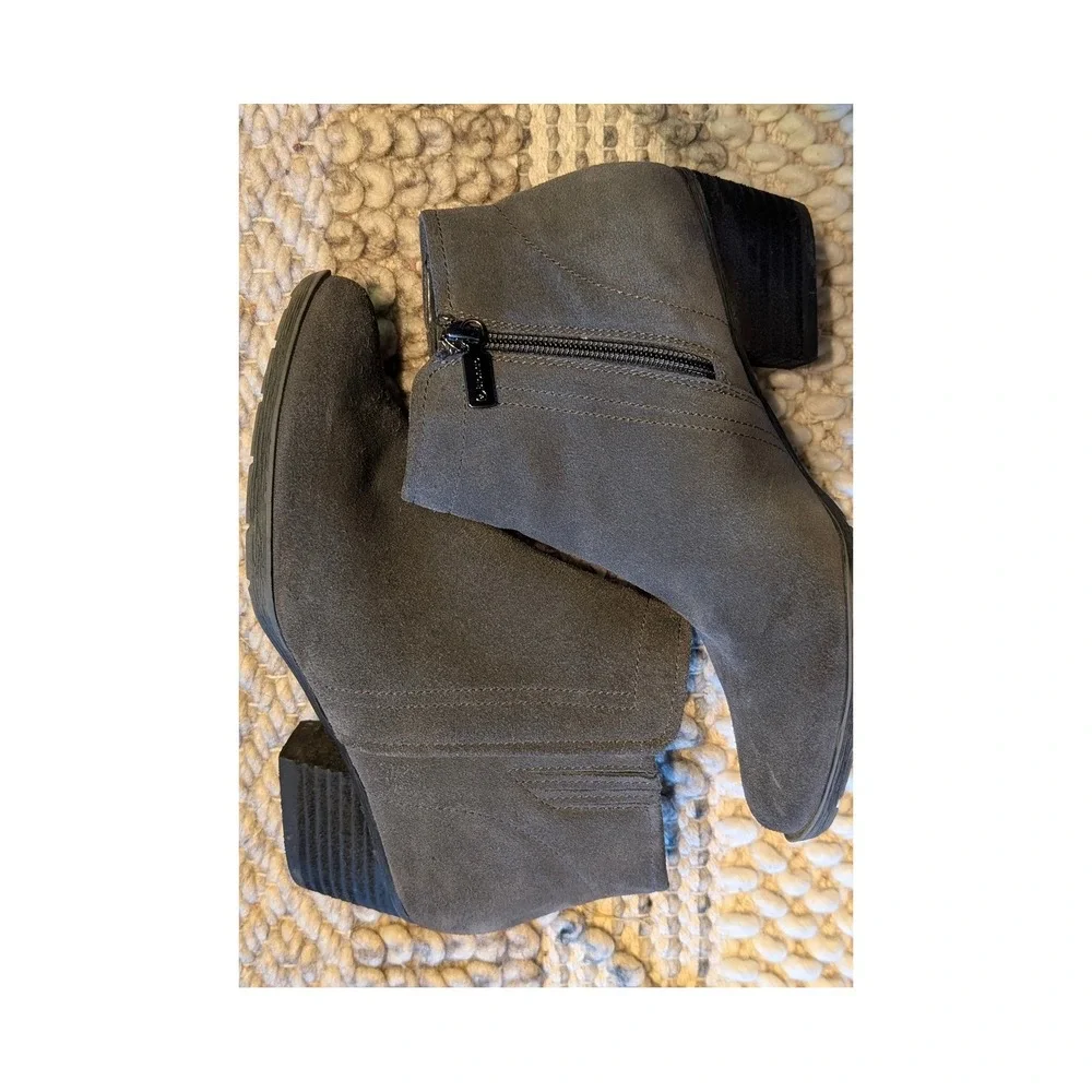 Blondo Waterproof Grey Suede Ankle Boots Block Heel Booties Almond Toe size 7
